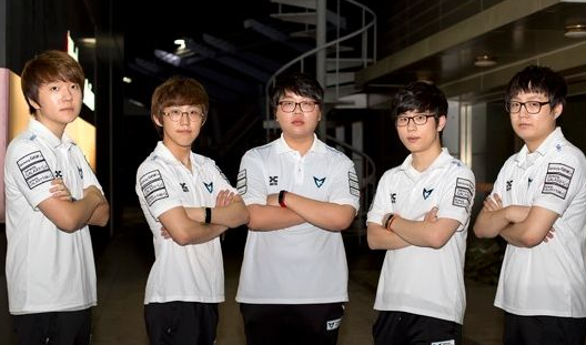 G2, FaZe, Legacy , 和 FURIA Esports 在 FISSURE Playground 2 开局获胜
